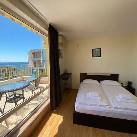 Sea View Panoramic Apartments, Noks Crown Club סבטי ולאס