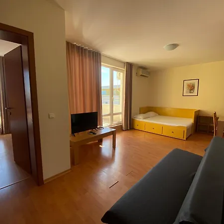 Sea View Panoramic Apartments, Noks Crown Club דירה
