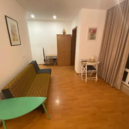 Sea View Panoramic Apartments, Noks Crown Club * סבטי ולאס