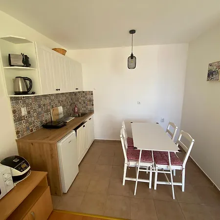 Sea View Panoramic Apartments, Noks Crown Club *