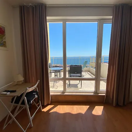 Sea View Panoramic Apartments, Noks Crown Club Apartman *