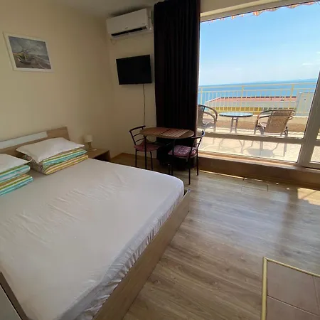 Sea View Panoramic Apartments, Noks Crown Club