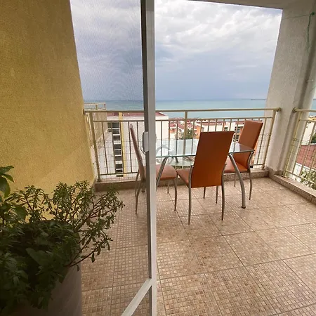 Sea View Panoramic Apartments, Noks Crown Club *