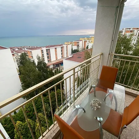 Sea View Panoramic Apartments, Noks Crown Club *