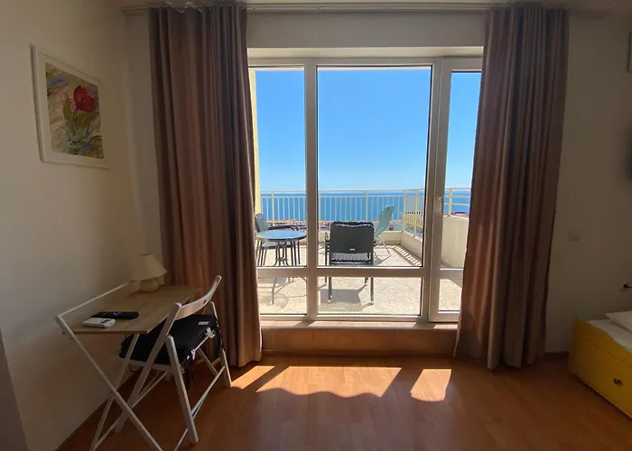 Sea View Panoramic Apartments, Noks Crown Club Apartman *