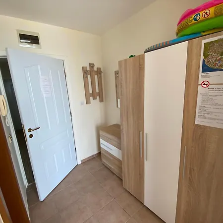 Sea View Panoramic Apartments, Noks Crown Club