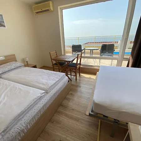Sea View Panoramic Apartments, Noks Crown Club דירה *