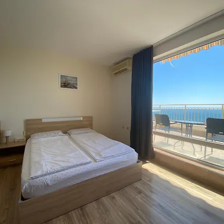 Sea View Panoramic Apartments, Noks Crown Club Apartamento Sveti Vlas