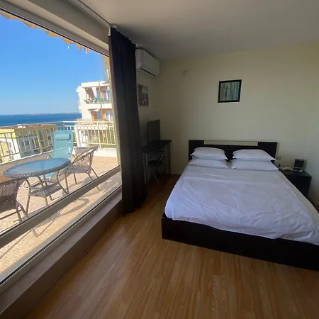 Sea View Panoramic Apartments, Noks Crown Club דירה סבטי ולאס