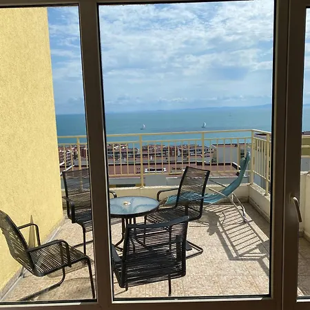 Sea View Panoramic Apartments, Noks Crown Club アパート スヴェティ・ヴラス