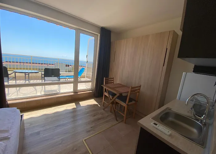 شقة Sea View Panoramic Apartments, Noks Crown Club *