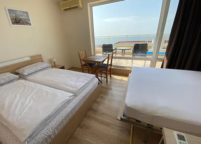 Sea View Panoramic Apartments, Noks Crown Club شقة *