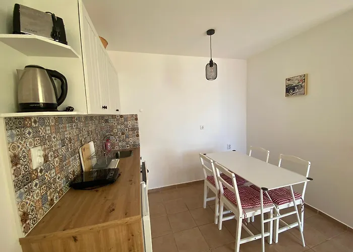 Sea View Panoramic Apartments, Noks Crown Club