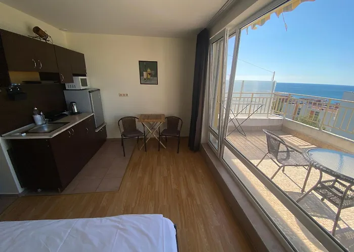 شقة Sea View Panoramic Apartments, Noks Crown Club