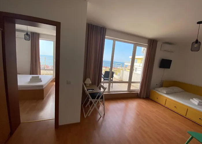 Sea View Panoramic Apartments, Noks Crown Club Апартаменты