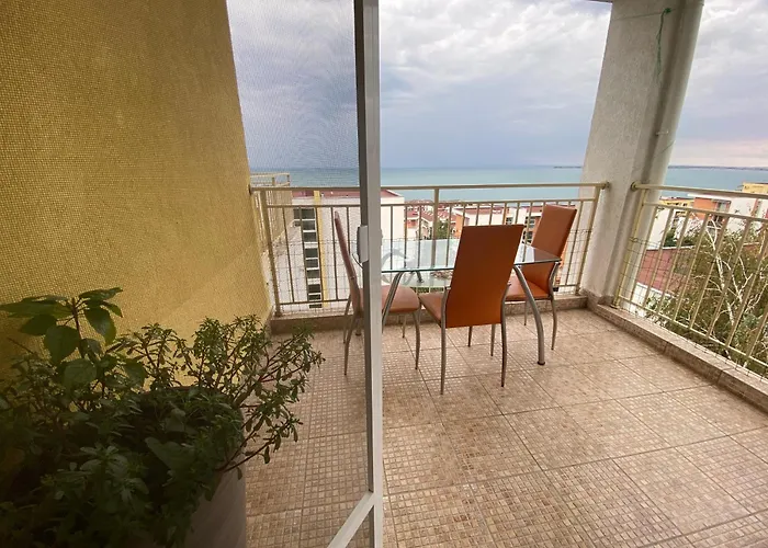 Sea View Panoramic Apartments, Noks Crown Club *