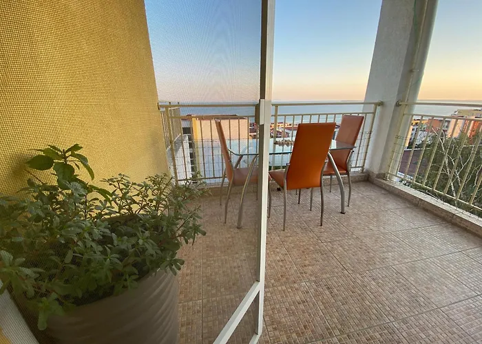 Sea View Panoramic Apartments, Noks Crown Club Апартаменты